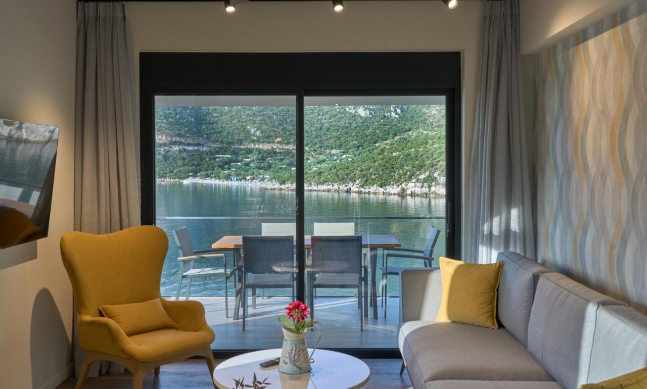 Into The Blue Suites Arkadiko Chorio Exterior foto